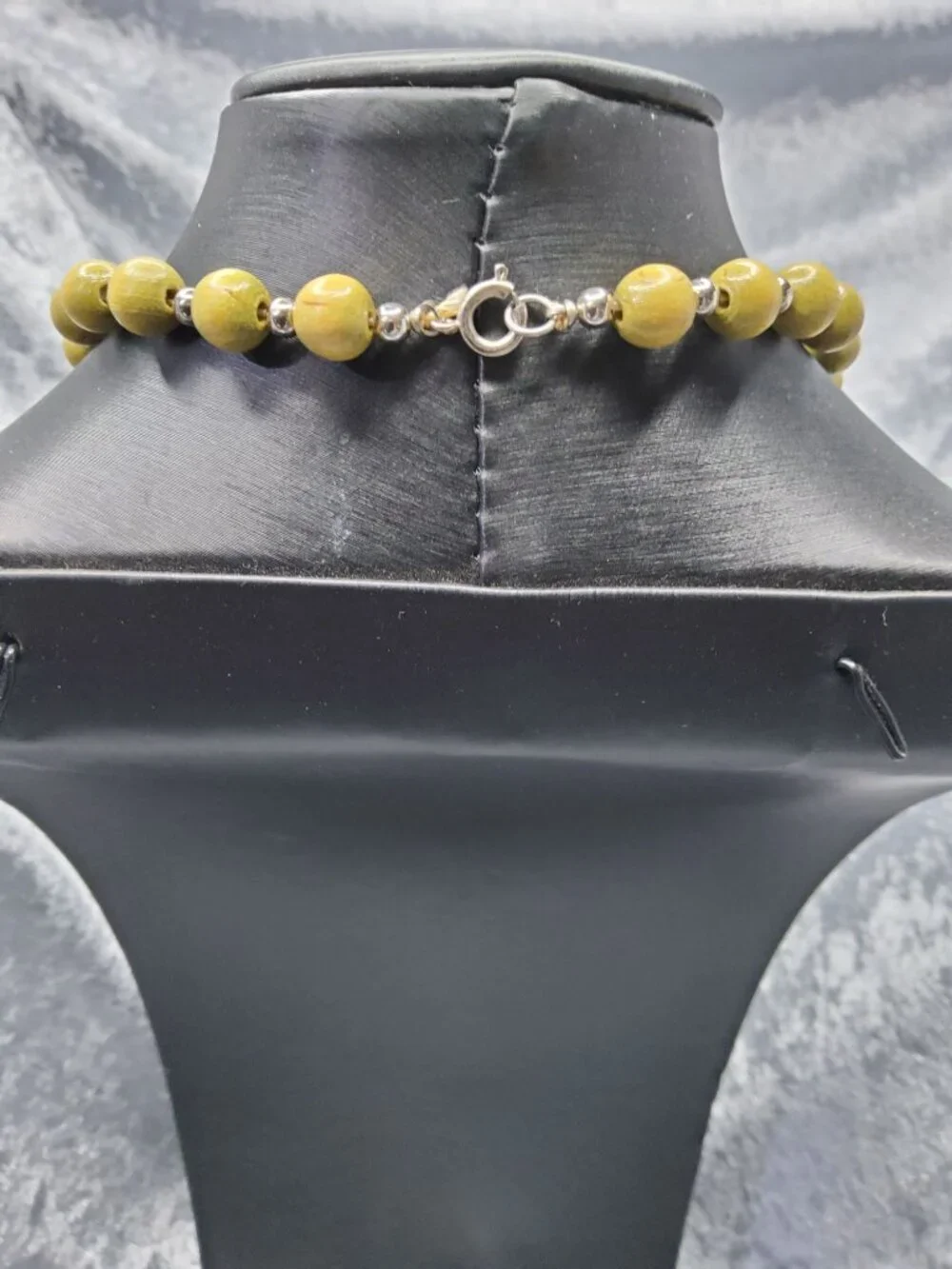 vintage polished olive wooden and silver metal beaded single row necklace